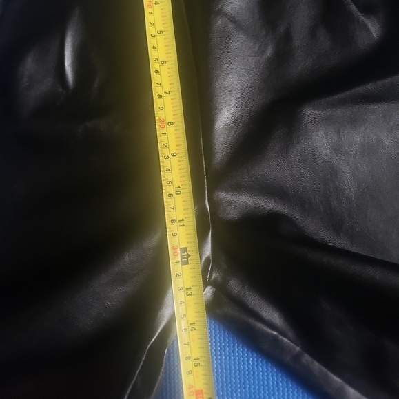 Minkpink Audrey Pleated Pants - Picture 10 of 12